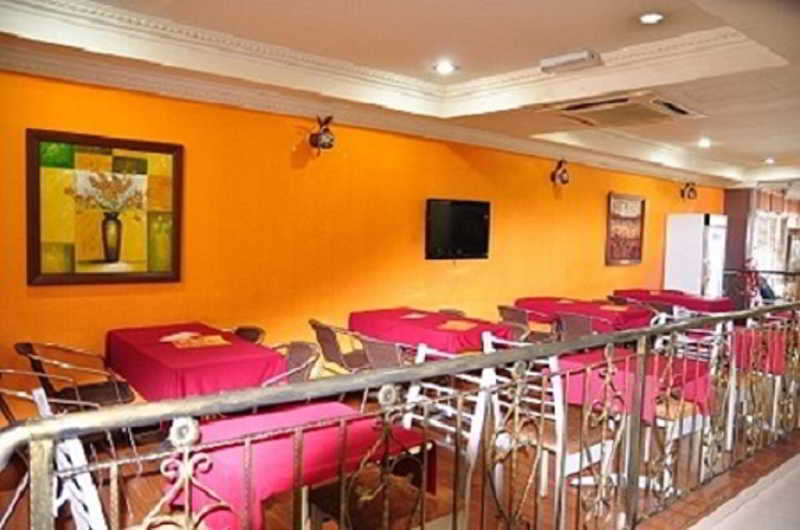 Oyo 103 V'La Garden Hotel クアラルンプール エクステリア 写真