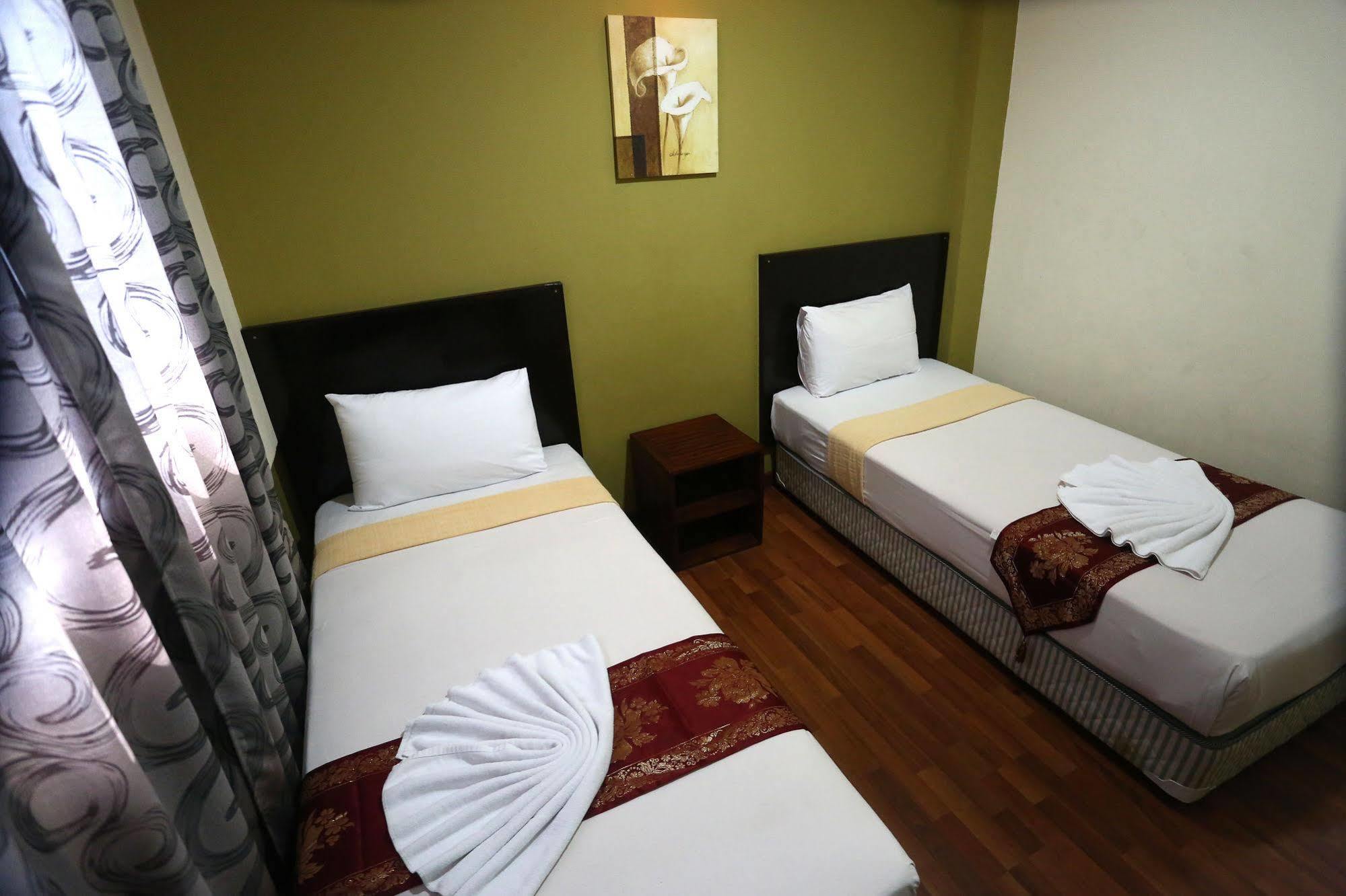 Oyo 103 V'La Garden Hotel クアラルンプール エクステリア 写真