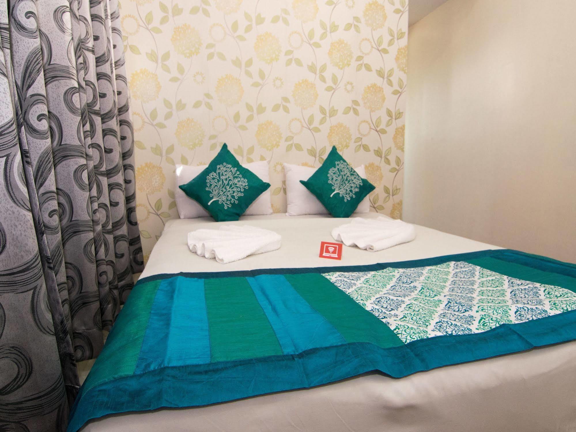 Oyo 103 V'La Garden Hotel クアラルンプール エクステリア 写真